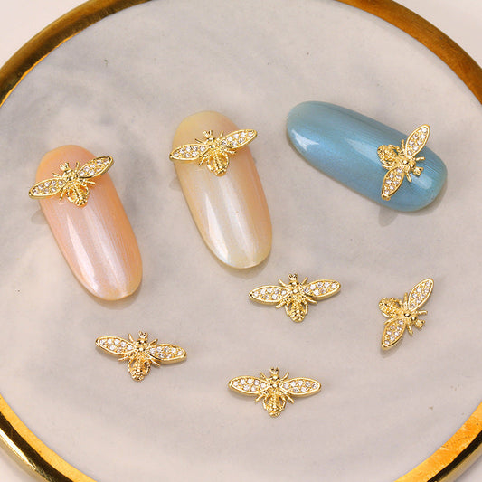 Diamond-studded bee DIY accessories - River Nile