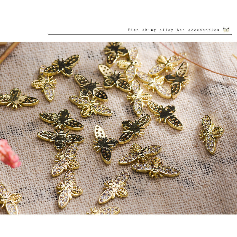 Diamond-studded bee DIY accessories - River Nile