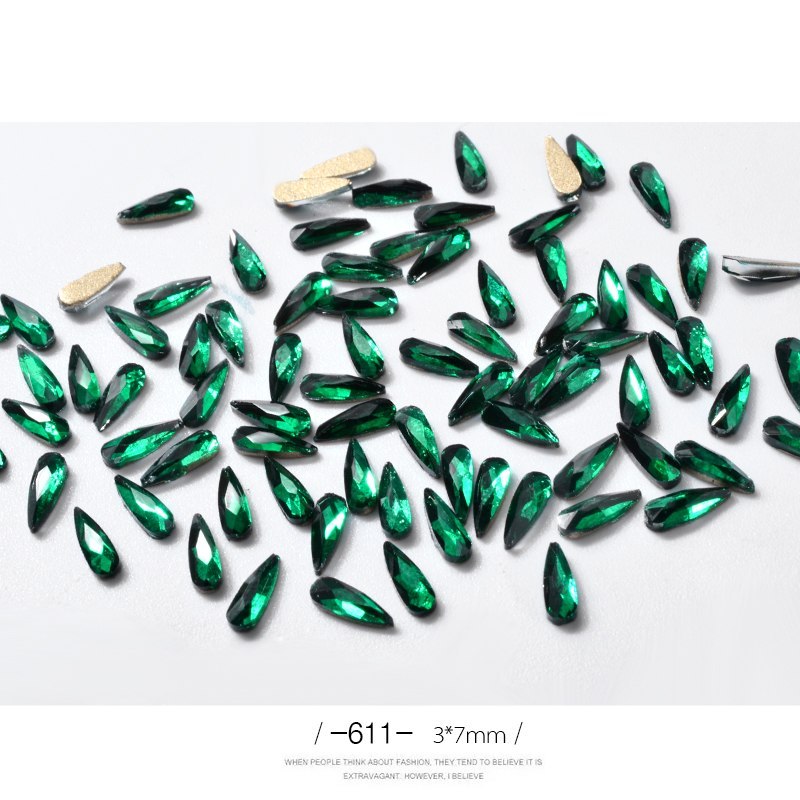 Nail Art Rhinestones Glitter Nail Art - River Nile