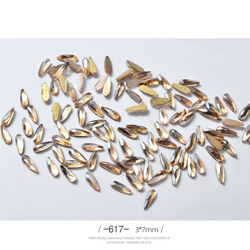 Nail Art Rhinestones Glitter Nail Art - River Nile
