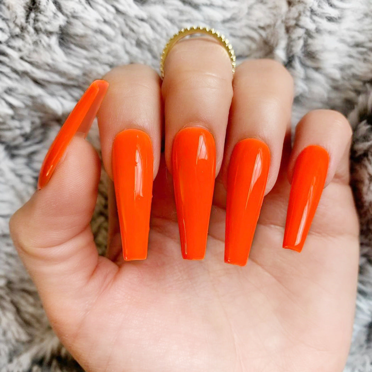 Nails To Wear - River Nile