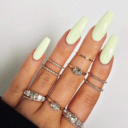 Nails To Wear - River Nile