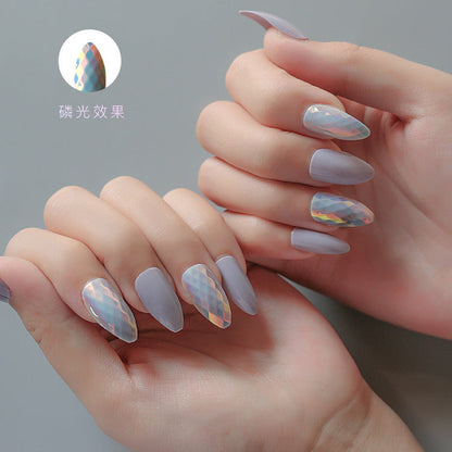 fake nail - River Nile