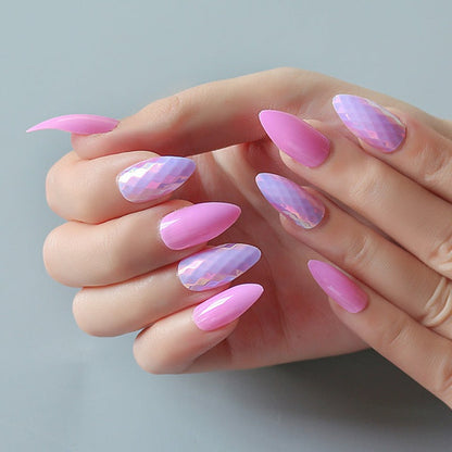 fake nail - River Nile